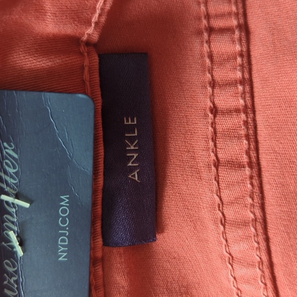 NYDJ Original Slimming Fit Ankle Jean in VRose 8 - Picture 10 of 15